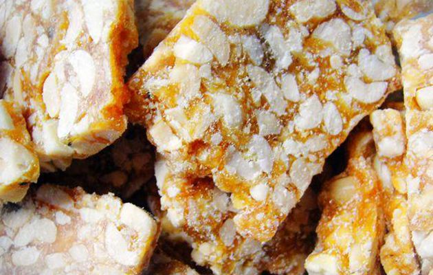 How to Make Peanut Brittle Candy?